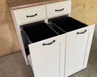 Double trash can cabinet, pull out