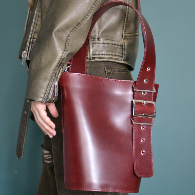 Leather Bucket Bag
Leather Tote Bag
Burgundy Leather Bag
Leather Gifts
Luxury Leather Bag
Crossbody Bag Women
Leather Shoulder Bag
Big Hobo Purse
Bag and Purses
Gift for Mother
Sister Present
Personalized Gift
Leather Hippie Bag