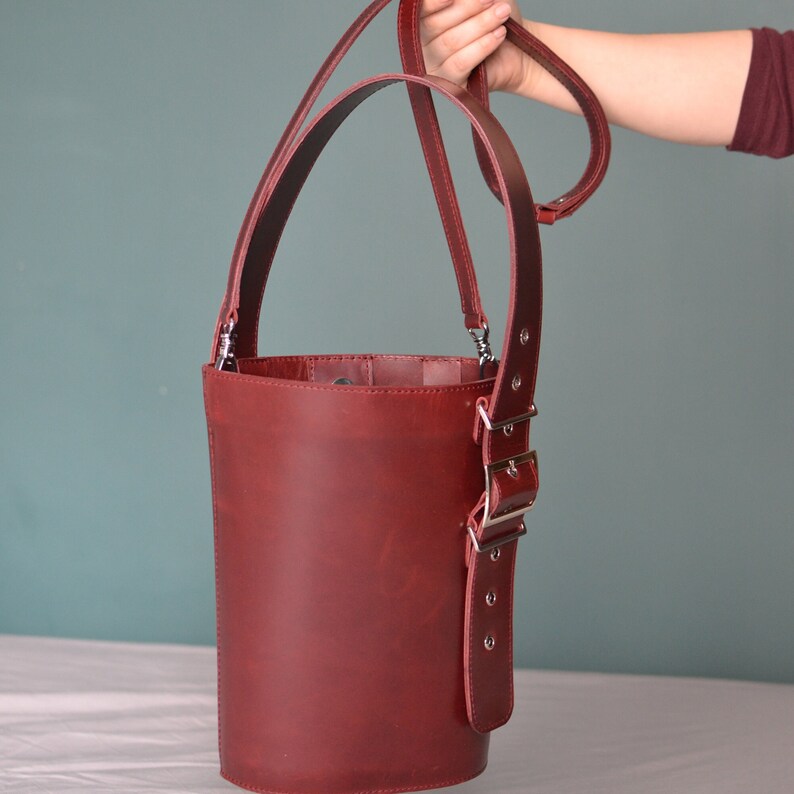 Leather Bucket Bag
Leather Tote Bag
Burgundy Leather Bag
Leather Gifts
Luxury Leather Bag
Crossbody Bag Women
Leather Shoulder Bag
Big Hobo Purse
Bag and Purses
Gift for Mother
Sister Present
Personalized Gift
Leather Hippie Bag