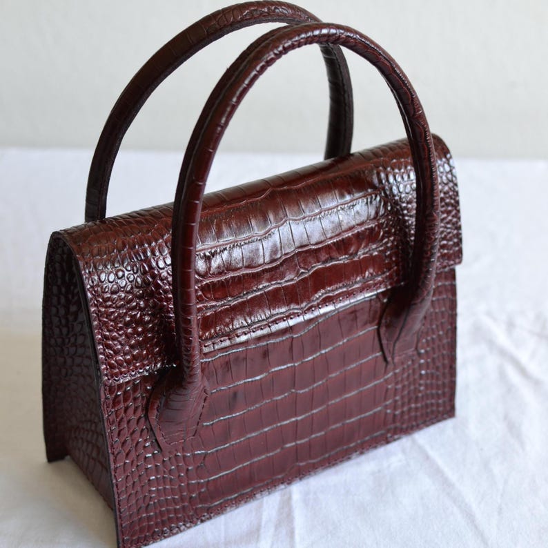genuine leather bag,
croc embossed bag,
structured tote bag,
everyday leather bag,
crocodile print bag,
gift for her,
burgundy handbag,
luxury leather purse,
christmas gift,
leather gifts,
women leather purse,
mini crossbody bag,
small tote bag,