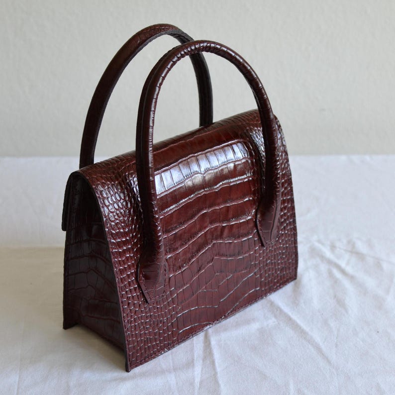 genuine leather bag,
croc embossed bag,
structured tote bag,
everyday leather bag,
crocodile print bag,
gift for her,
burgundy handbag,
luxury leather purse,
christmas gift,
leather gifts,
women leather purse,
mini crossbody bag,
small tote bag,