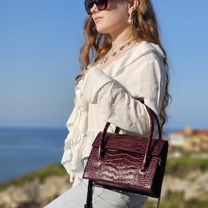 genuine leather bag,
croc embossed bag,
structured tote bag,
everyday leather bag,
crocodile print bag,
gift for her,
burgundy handbag,
luxury leather purse,
christmas gift,
leather gifts,
women leather purse,
mini crossbody bag,
small tote bag,