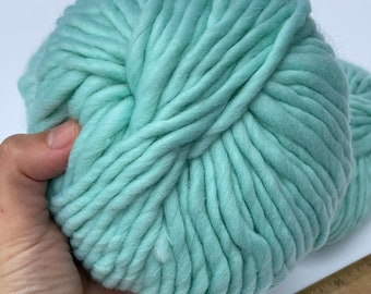 Small Roving Yarn Premium Wool Bulky Teal Blue Melange Yarn 54360 Bulky Yarn Felting Yarn 100/% Wool Knit Crochet Supplies