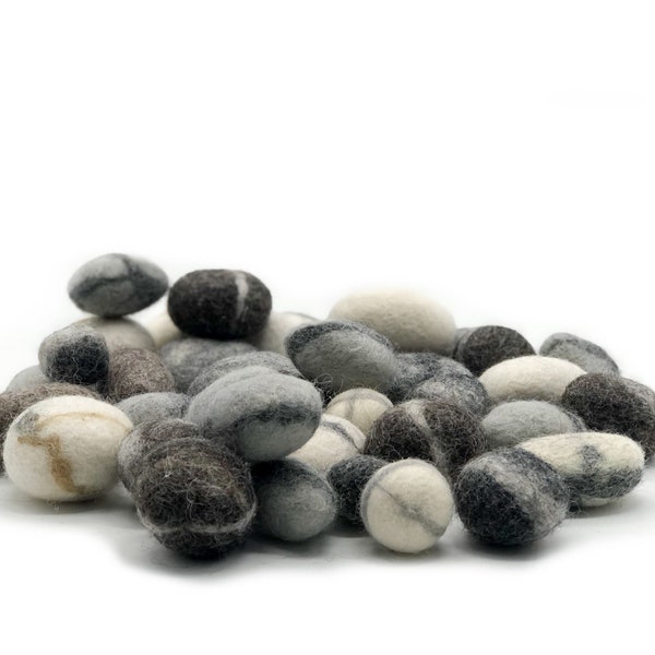 Graue und weiße Kieselkugeln| Wollfilz Handgemachte Steinkugel | Großhandel Pom Poms | Wollfilz grauer Großhandel Ball