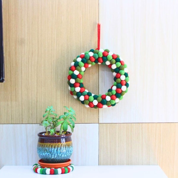 25 CM, Colorful Felt Ball Round Wreath | Wool Felted Ball Door Wreath | Home and Office Decoration