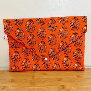 Pochette / housse ordinateur en coton Petit Pan , molletonnée , molletonnée, doublée. Pochette tablette, rangement, pochette de sac