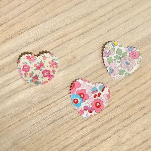 Toppe termoadesive Liberty a forma di cuore, misura e colore a scelta. Per personalizzare/personalizzare accessori e abbigliamento