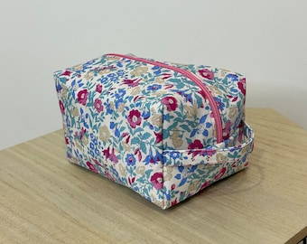 Liberty pencil case, fleece, lined, with handle. Makeup bag, toiletry bag, accessory storage, pencils,... Gift idea!