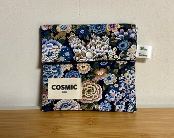 STAR様確認用リバティポーチ パッド入り、裏地付きのリバティプリントのエンベロープポーチ。化粧