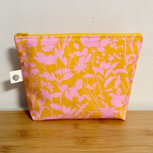Trousse en coton Liberty « Ophelia’s Silhouette » , doublée, molletonnée, trousse maquillage, rangement accessoires, pochette de sac…