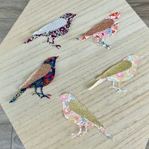 Toppe termoadesive con uccelli Liberty, colori a tua scelta. Per personalizzare/personalizzare capi di abbigliamento e accessori.