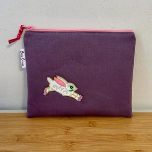 Pochette,  molletonnée, doublée de Liberty , Pochette de sac, trousse maquillage accessoires…