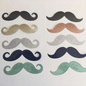 Strykbart mustaschmärke