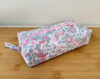 Liberty Print Padded and Lined Pouch. Liberty 