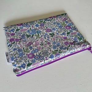 Pochette,  molletonnée, doublée Liberty , Pochette de sac, trousse maquillage accessoires…