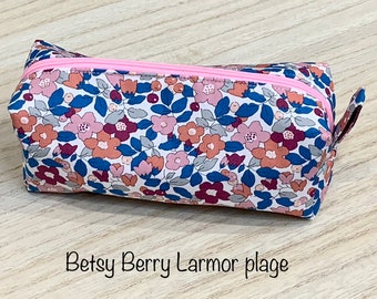 Trousse molletonnée Liberty of london Betsy Berry.  Pour crayons, stylo, maquillage.