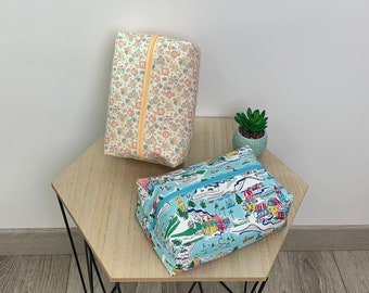 Trousse de toilette, trousse maquillage en Liberty coton , coloris au choix