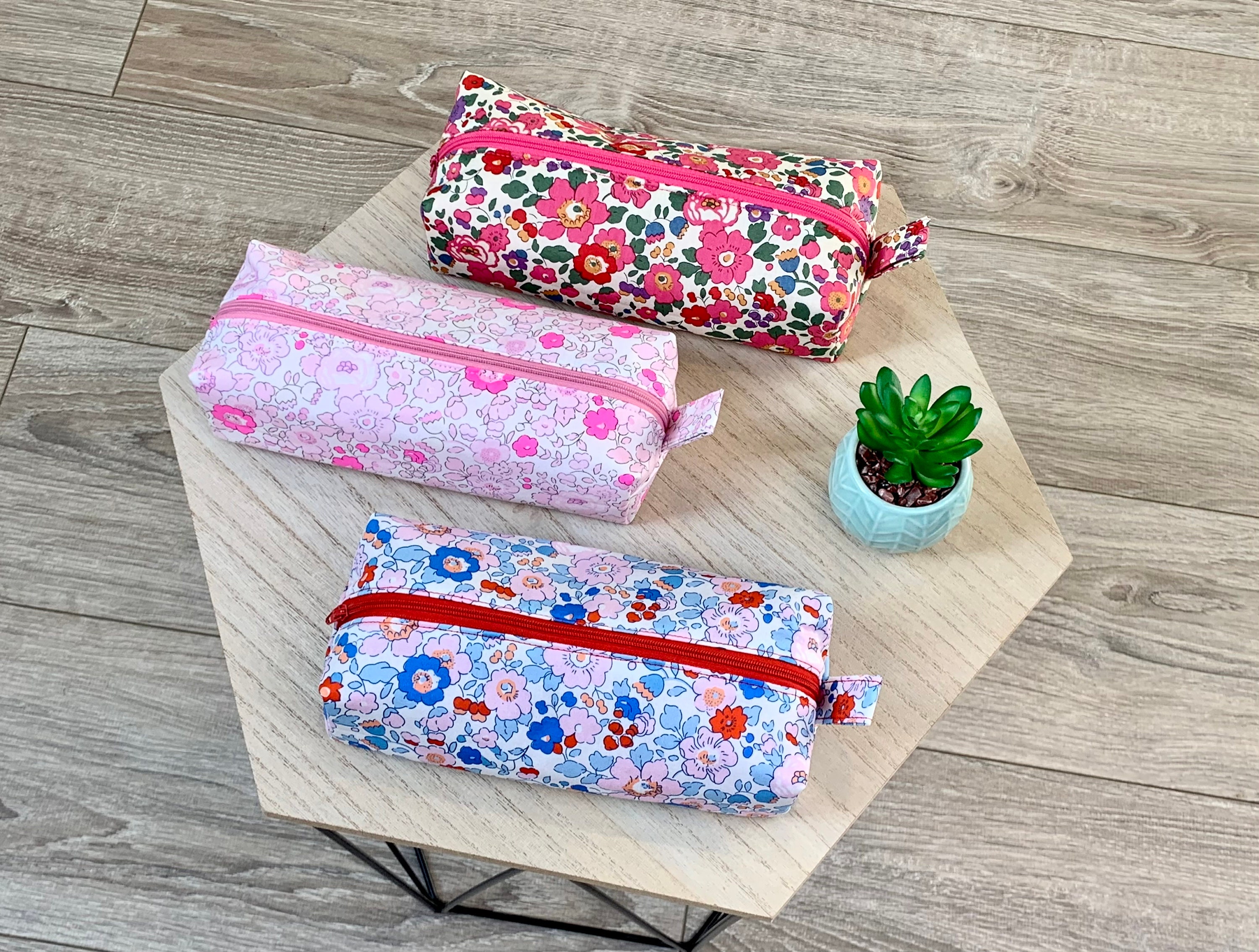 Trousse Molletonnée en Liberty, Trousse d'école, Maquillage, Coloris Au Choix