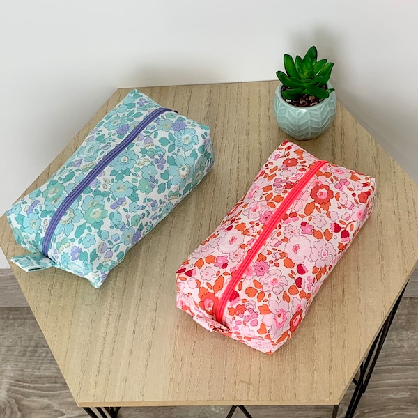 Liberty fleece pencil case, lined. Colors of your choice. Pencil case, makeup bag, accessory storage, etc. Gift idea