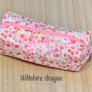 Trousse molletonnée en liberty, liberty Wiltshire rare exclusif, trousse école ou rangement maquillage. Idée cadeau