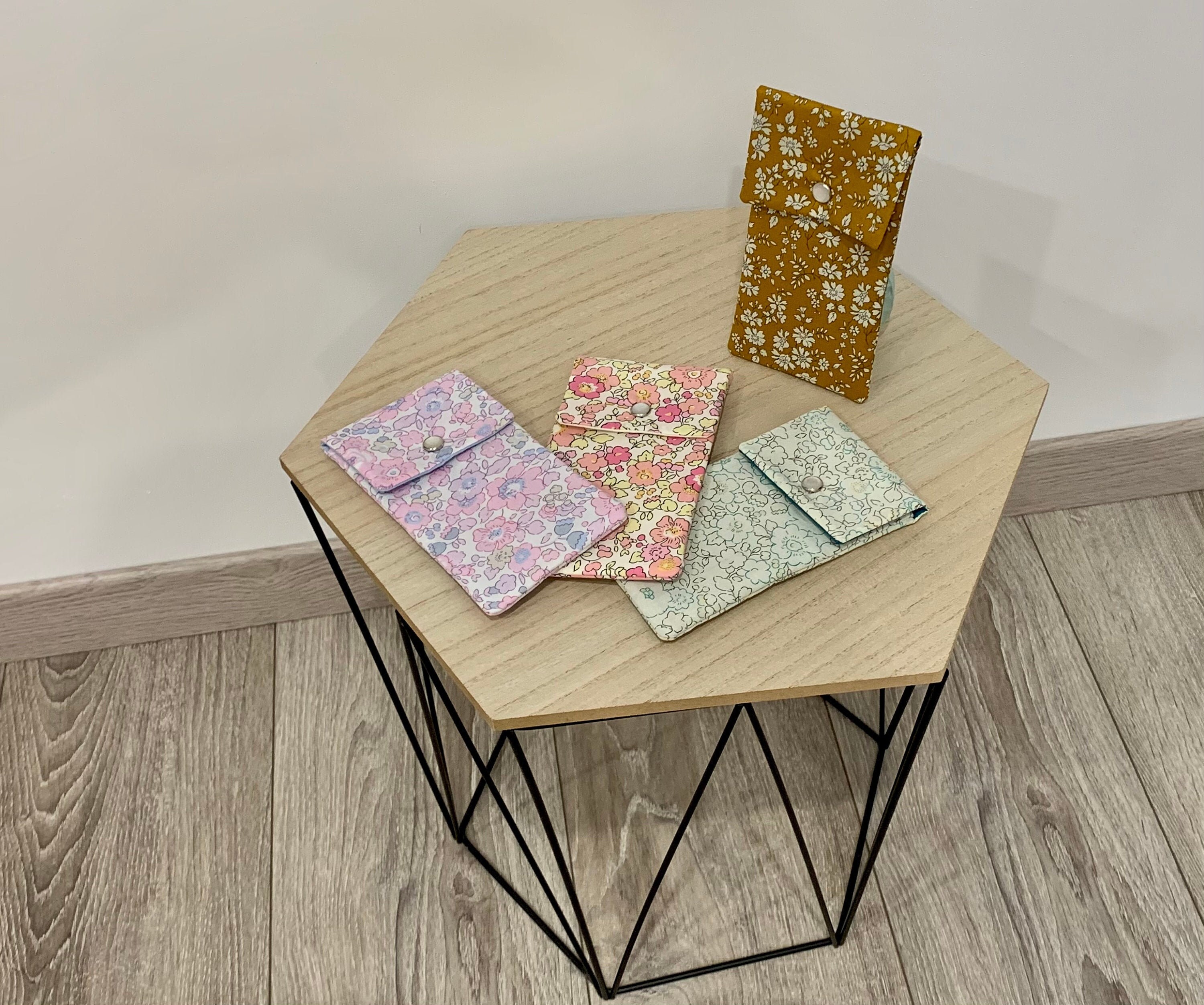 Pochette Molletonnée en Liberty, Doublée Coton Pour Poche de Blouse Soignant, Étui Housse Téléphone,