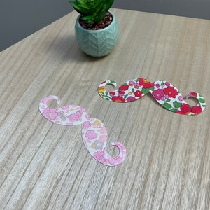 Appliqué écusson liberty Betsy thermocollant