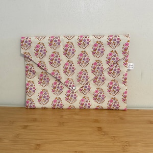 Pochette / housse ordinateur en coton Petit Pan , molletonnée , molletonnée, doublée. Pochette tablette, rangement, pochette de sac