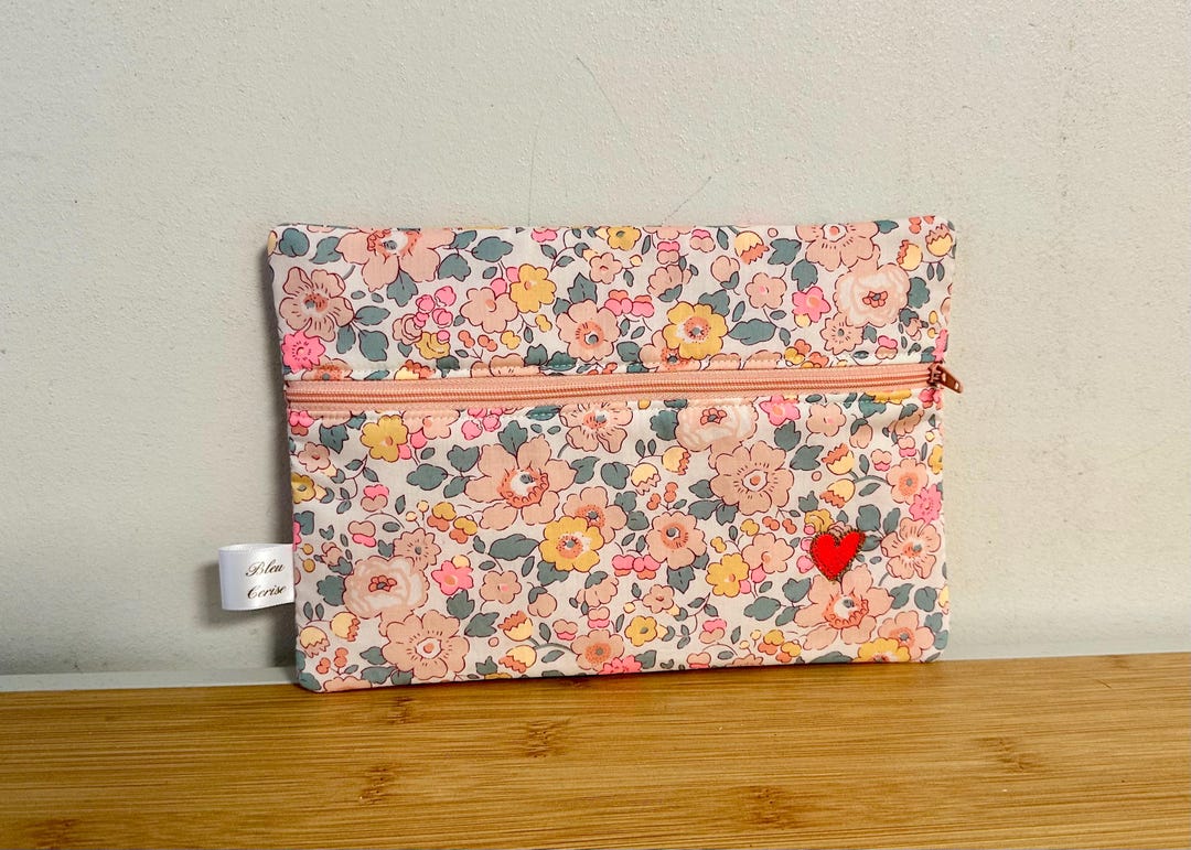 ✰せかいボックス様８点✰Libertyネオンフェリシテ&Betsyバーバパパ Flat Pouch in Liberty Betsy Barbapapa Neon Print, Padded and Lined