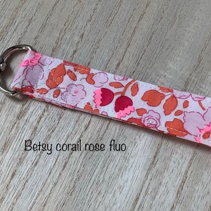 Liberty key ring for women B. corail +rose fluo