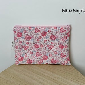 Pochette matelassée en Liberty, molletonnée, doublée. Pochette maquillage, trousse ecole, rangement accessoires, …