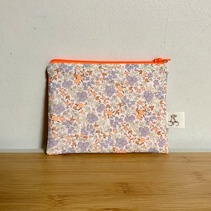 Astuccio piatto in cotone floreale fluo, foderato, imbottito, pochette…