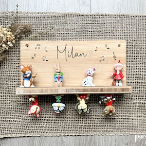 Shelf for tonie figures, wooden tonie figure shelf, wooden shelf for tonie figures, tonie figure shelf with names, design &quot;Note&quot;