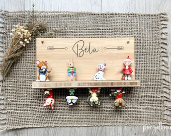 Shelf for tonie figures, wooden tonie figure shelf, wooden shelf for tonie figures, tonie figure shelf with names, design "Arrow"