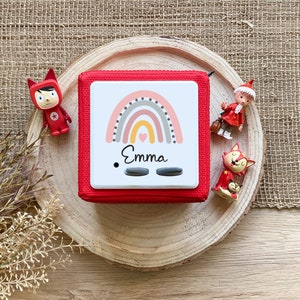 Lámina protectora Toniebox con nombre, lámina protectora personalizada para Toniebox, pegatina Toniebox, motivo arcoíris, pegatina con nombre, pegatina para guardería infantil