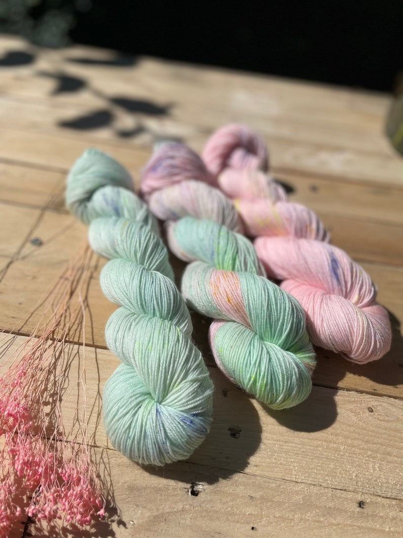 great discounts + free shipping Dried Flowers Yarn Fade