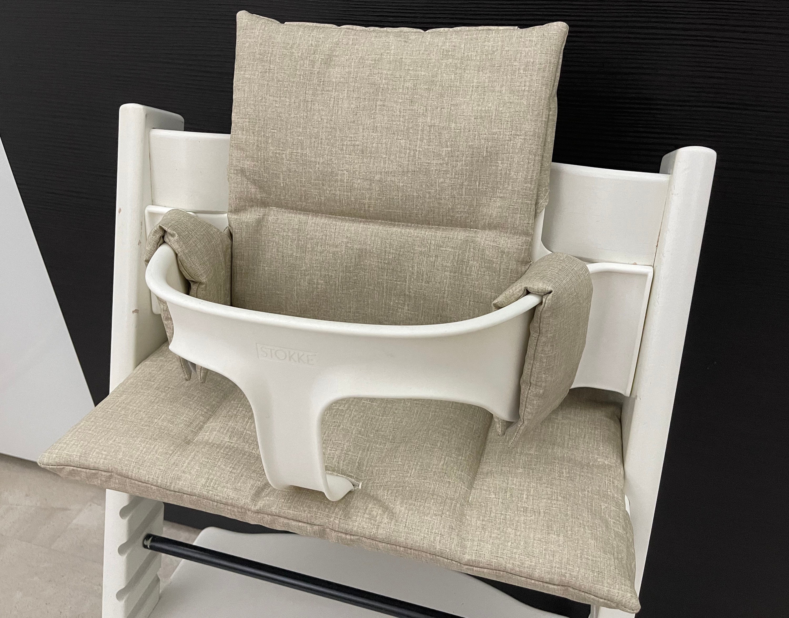 summer infant banister gate The Stairway+ 46W Series Pet and Baby Gate, Openings 31