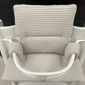 Tripp Trapp seat cushion set for Stokke high chair waffle piqué cream image 3