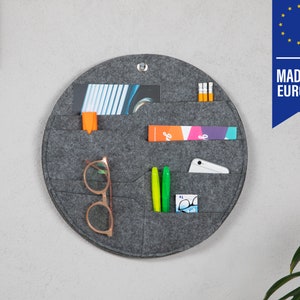 Round Wall Organiser L Ø35cm with Pockets / Pressed Felt Wall Storage / Home Office Organizer / Hanging Storage/ Grey Eco Felt / Camping