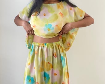 Silk floral Co-ord set / Pastel silk set / Silk palazzo set / One off clothing / Fits up to 44" Hips