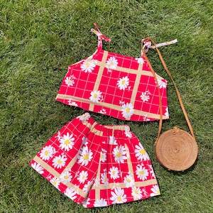 Vintage shorts set / Two piece set / One of a kind set / Romper set / Size XS to M / 39&quot; hips max
