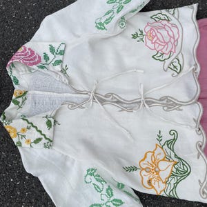 Embroidered Linen Tie Front Top: Raglan Sleeve, Fits S-M