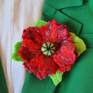 Felt Brooch Poppy Flower, Wool Jewelry, Big Red Felt Flower, Felt Accessory, Wool Floral Pin, Beaded Wool Poppy Flower Brooch,  Gift For Her