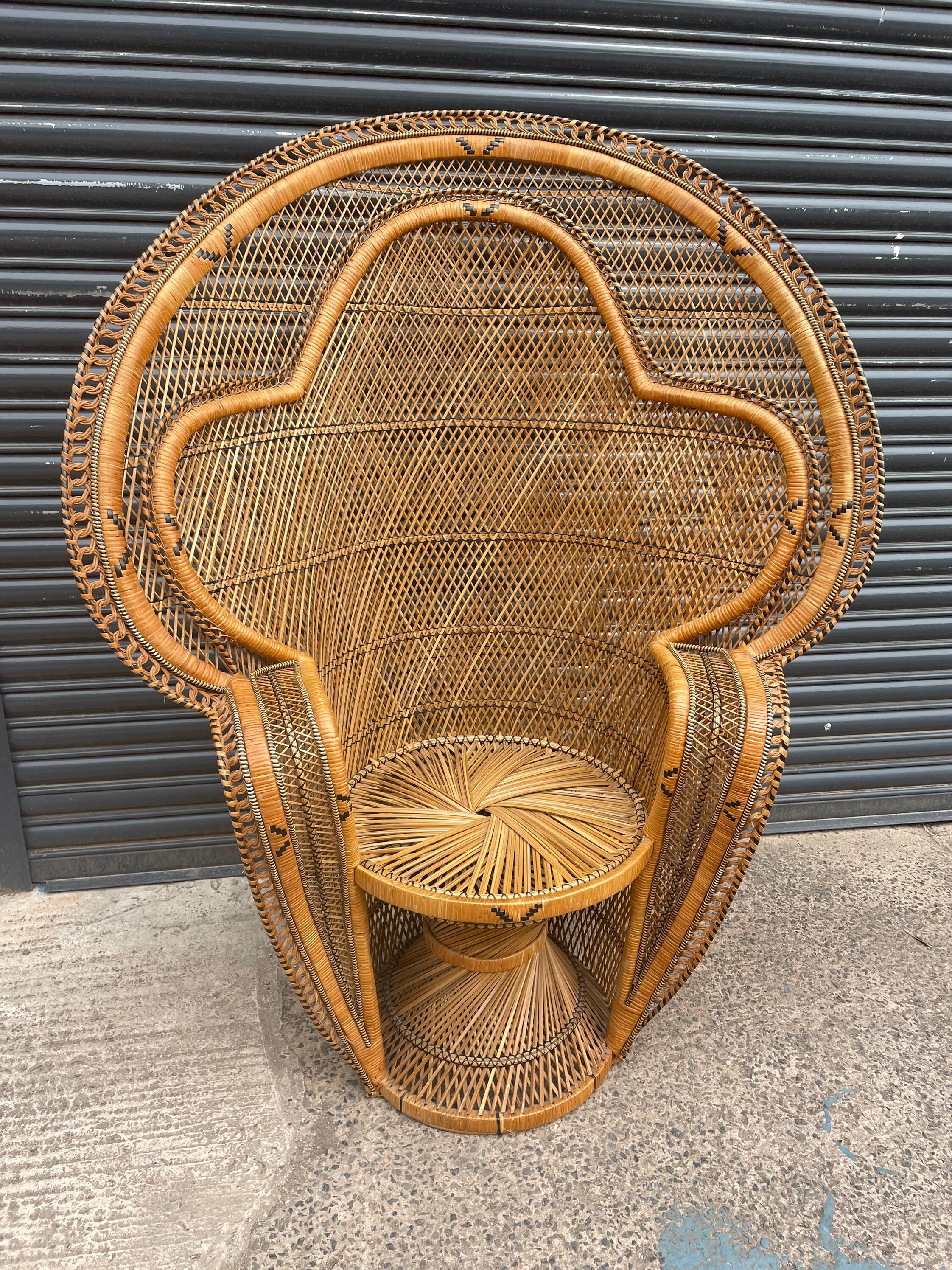 King cobra chair deals