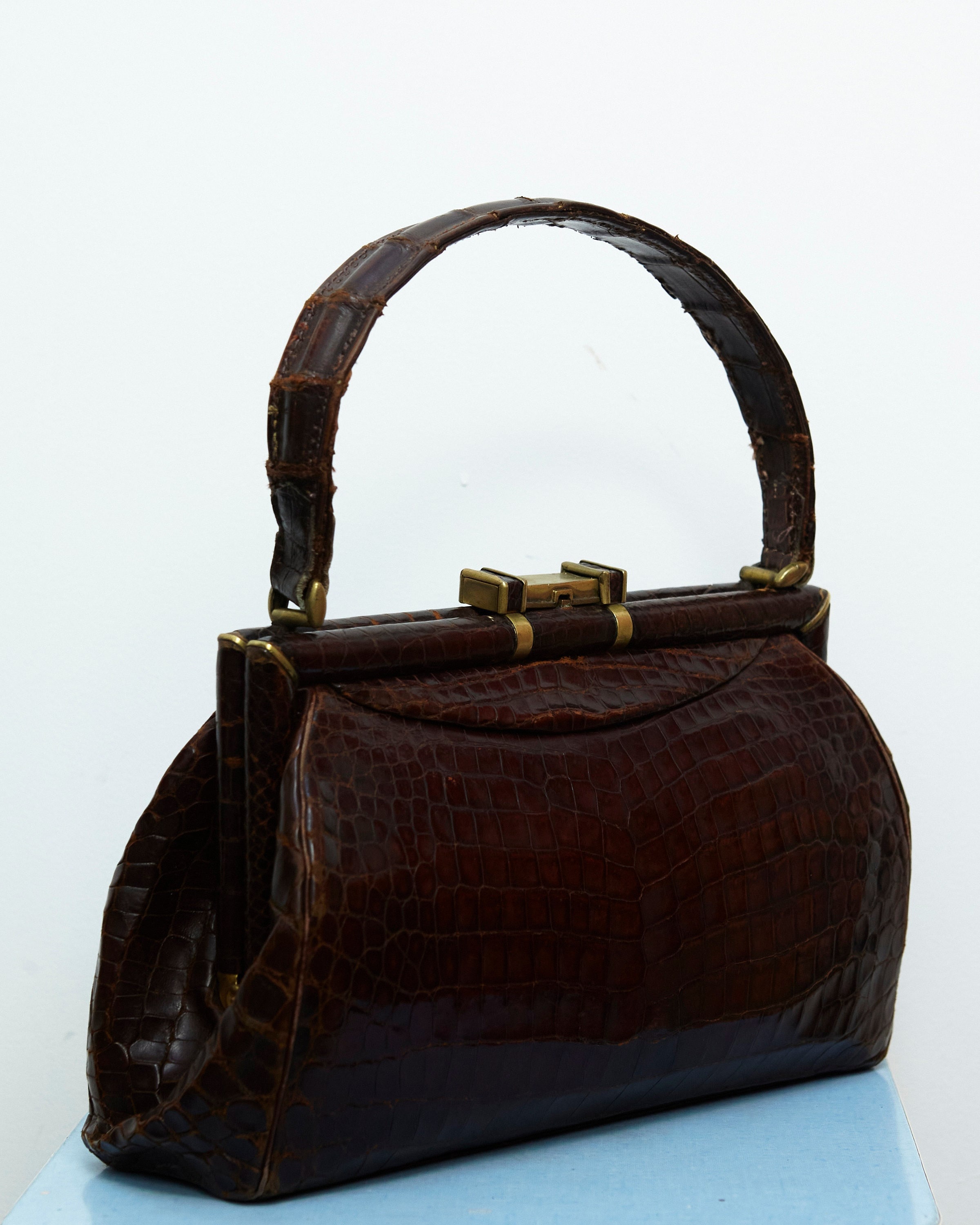 Sac Victor - Noir Croco - Cuir lisse bovin tannage végétal embossé crocodile - Sézane