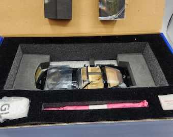 1:24 Franklin Mint 1933 Ford Deluxe 2 Door Chicago Police