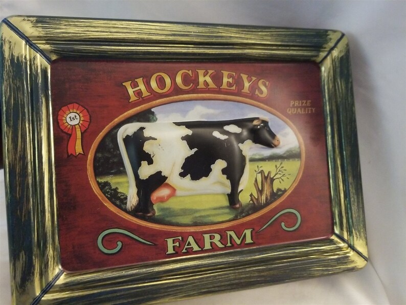Hockey/'s Farm Collectible Tin