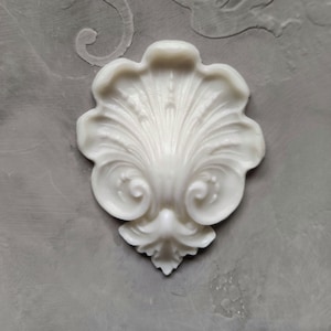 Shell resin moulding, furniture appliques, scrapbooking mouldings, decorative shell, sea decor, shell onlay, sea shell molding