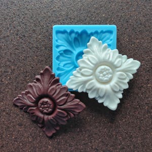Silikonform för fyrkantig rosett (7,5x7,5 cm): Möbelapplikation, harts- och lerform