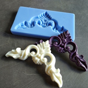 Silicone mould for corners decorative appliques, furniture embellishment, upcycling supplies