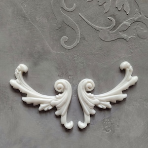 Decorative resin mouldings (2pcs) , furniture appliques, furniture moldings, ornate decor, dollhouse onlays